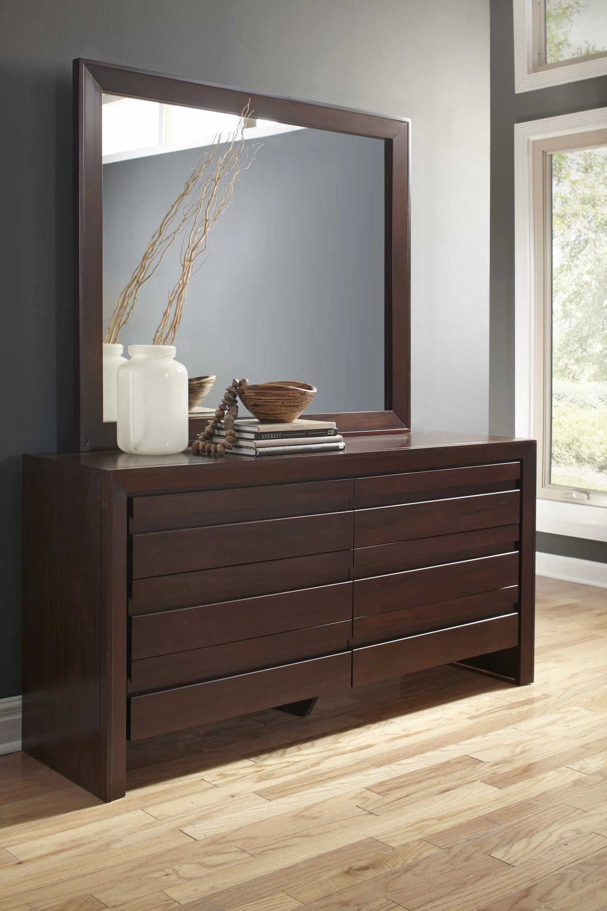 Wood Dresser in Chocolate Brown S536396